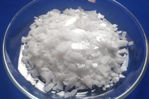 Caustic-Soda-Flakes-2-scaled